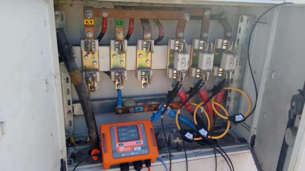 stacja-transformatorowa-transformatorowa-modernizacja-salwis-pomiary-bateria-kondensatorów